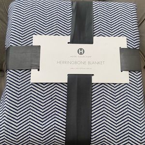 HOTEL COLLECTION Herringbone Blanket King 108" x 90" NEW